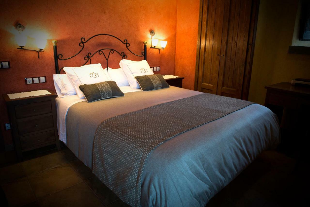 La Casassa De Ribes Apartahotel 3*