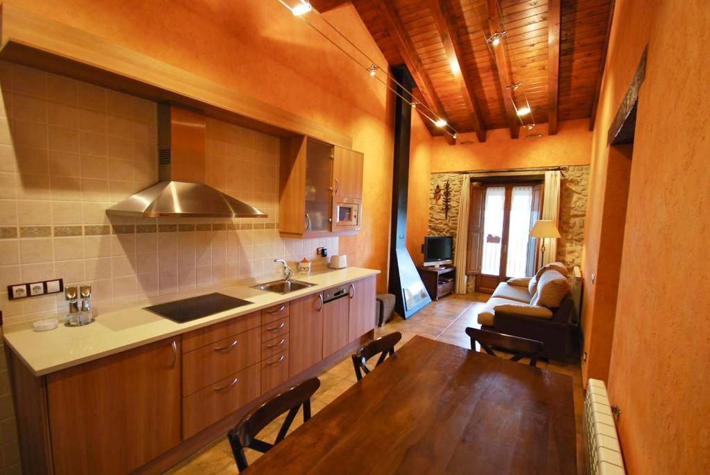 La Casassa De Ribes Aparthotel 3*
